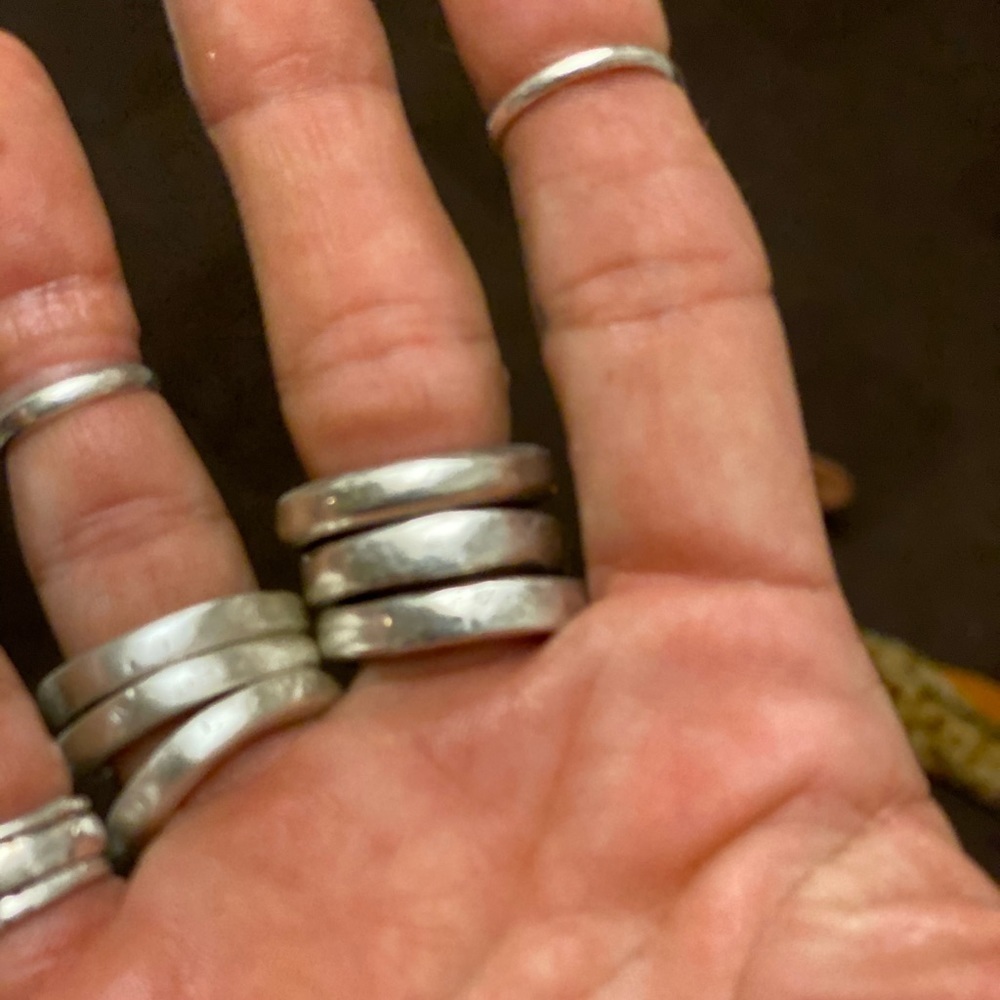 Chunky handmade set of 3 sterling silver rings - Picture 8 of 17